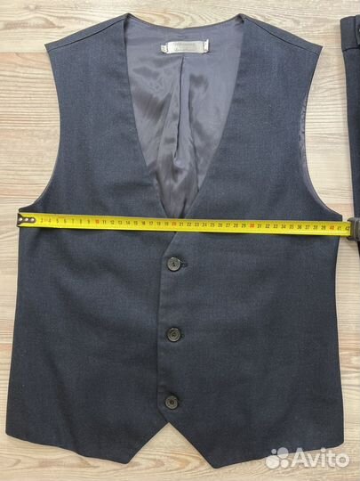 Костюм на очень стройного подростка 158-164