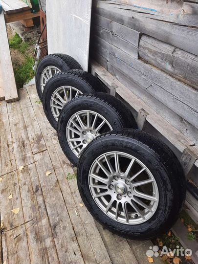 Колеса на литых дисках R15