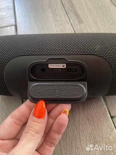 Колонка jbl charge 3