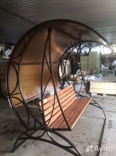 Садовые качели новые