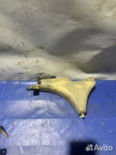 Расширительный бачок toyota sprinter ce100 2c