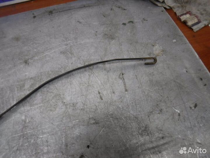 Поводок дворника передний правый Лада Калина 21114