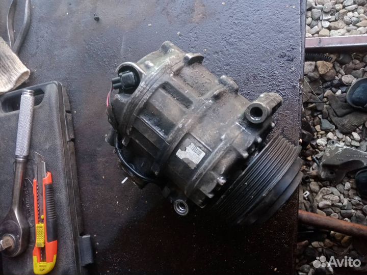 Компрессор кондиционера Mercedes Benz E W212