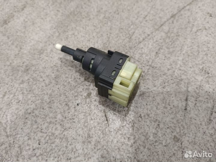 Концевик педали тормоза для Volkswagen Passat B5+