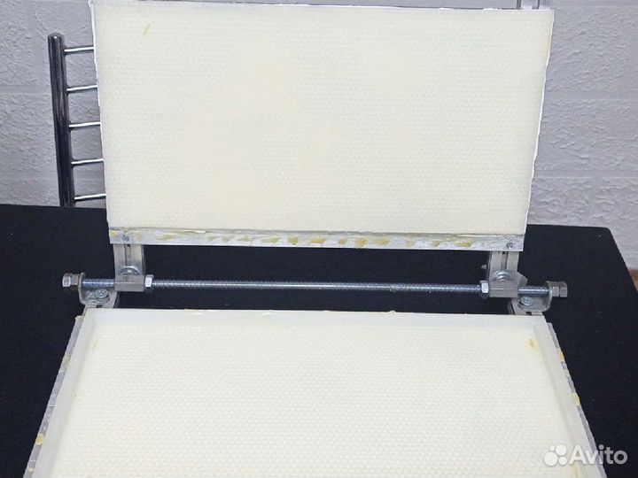 Станок для изготовления вощины.Рута