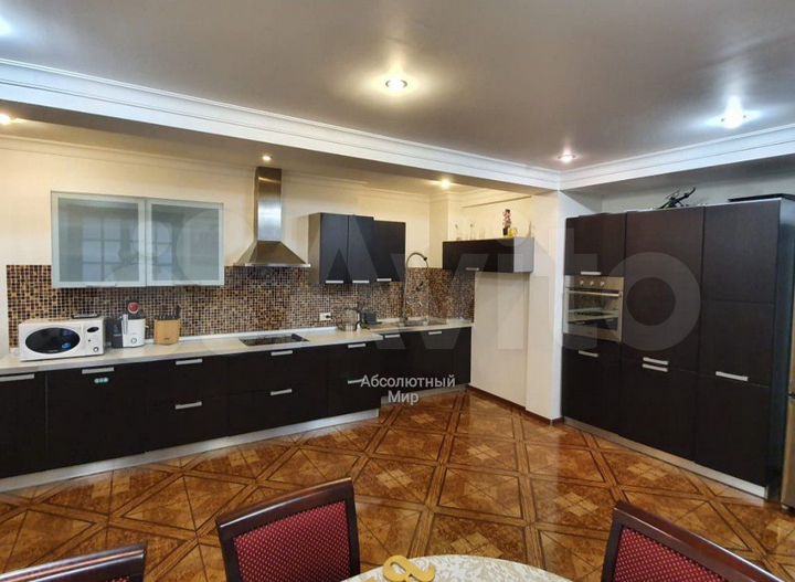 3-к. квартира, 120 м², 8/12 эт.