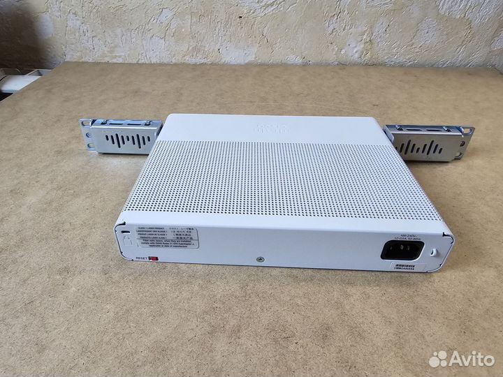 Коммутатор Cisco 2960C-8TC-S