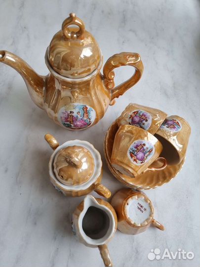 Сервиз на 4 персоны для кофе