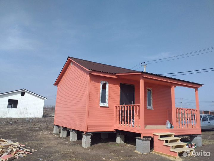 Прораб с бригадой