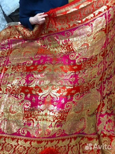 Серебрянный платок