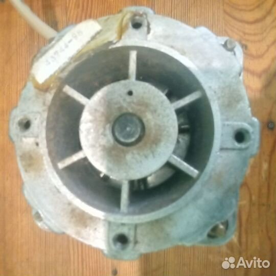 Электродвигатель 220в