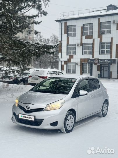 Toyota Vitz 1.0 CVT, 2012, 97 500 км