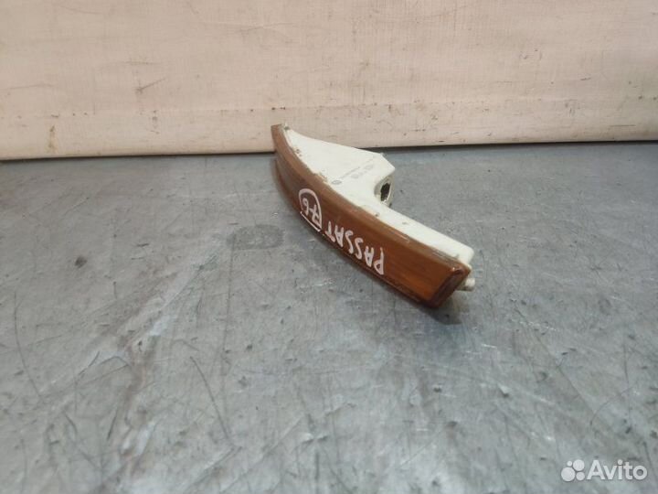 Поворотник левый Volkswagen Passat B6 BSE 2007