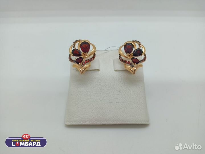 Золотые серьги 585