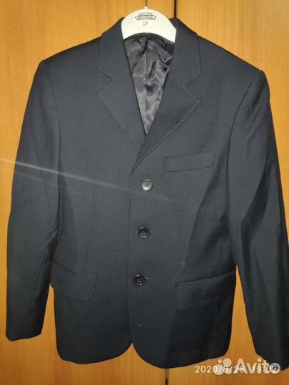 Школьный костюм