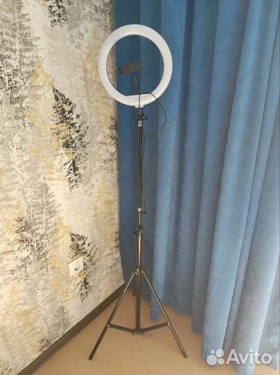 Кольцевая лампа