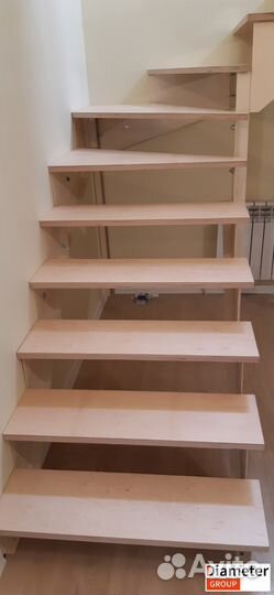 Установка прямой лестницы из сосны