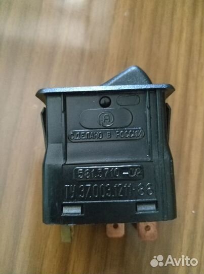 Клавиша (кнопка) обогрева сидений