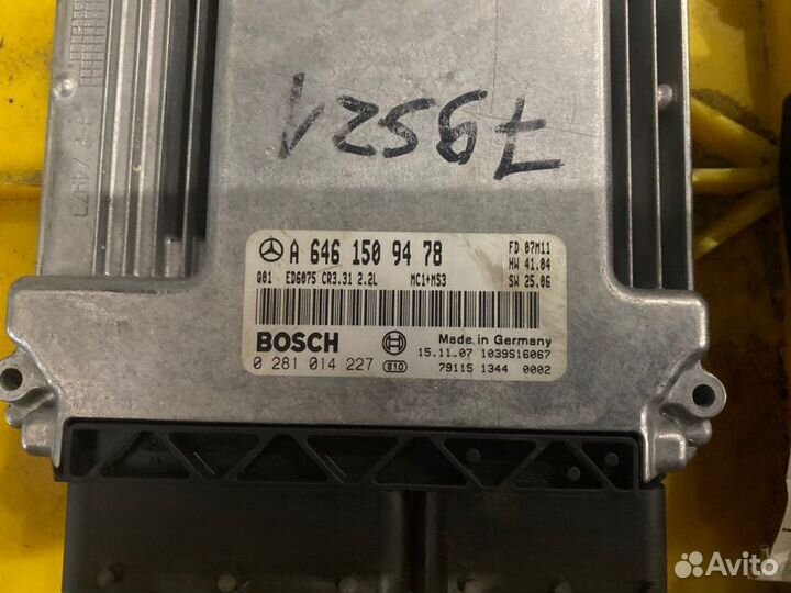 Блок управления двигателем для Mercedes Vito W639