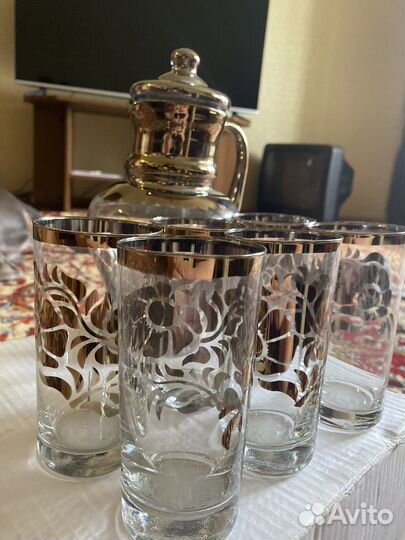 Набор стаканов и графин
