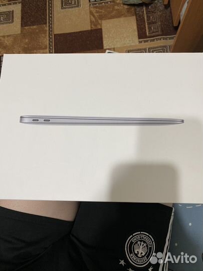 Коробка от macbook air m1