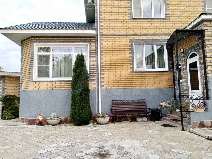 Коттедж 282 м² на участке 9,3 сот.