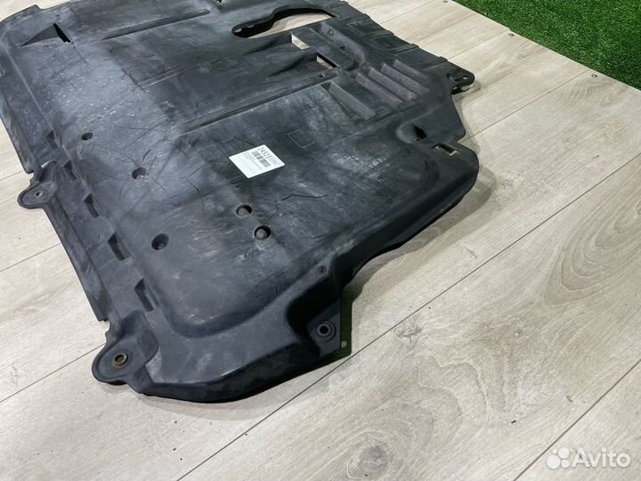 Защита двигателя Volvo V50 MW42 B4204 2.0 бенз