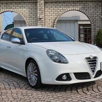 Alfa Romeo Giulietta 1.4 AMT, 2015, 41 600 км, с пробегом, цена 1 000 000 руб.