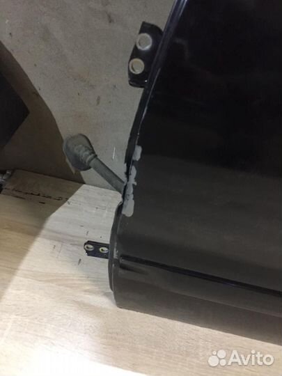 Дверь Задняя Левая Mitsubishi Lancer 9