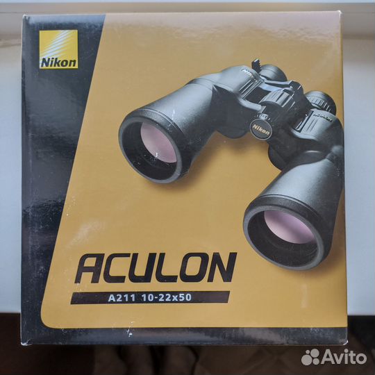 Бинокль Nikon Aculon A211 10-22x50