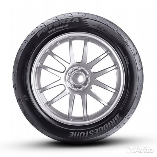 Bridgestone Potenza Adrenalin RE004 215/50 R17 95W