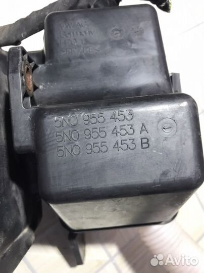 Бачок омывателя Volkswagen Tiguan 1