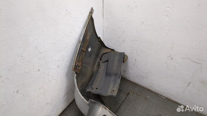 Бампер задний киа Carnival, 2006