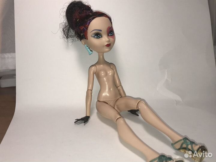 Эвер афте хай кукла Lizzie Hearts