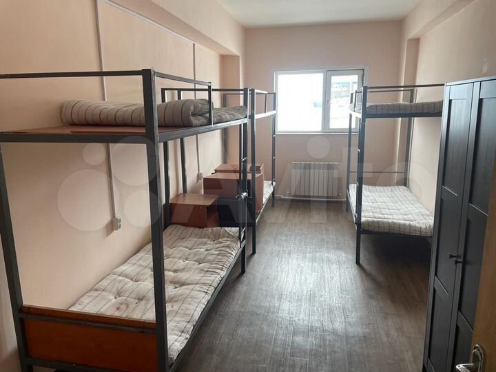 Гостиница, 1800 м²