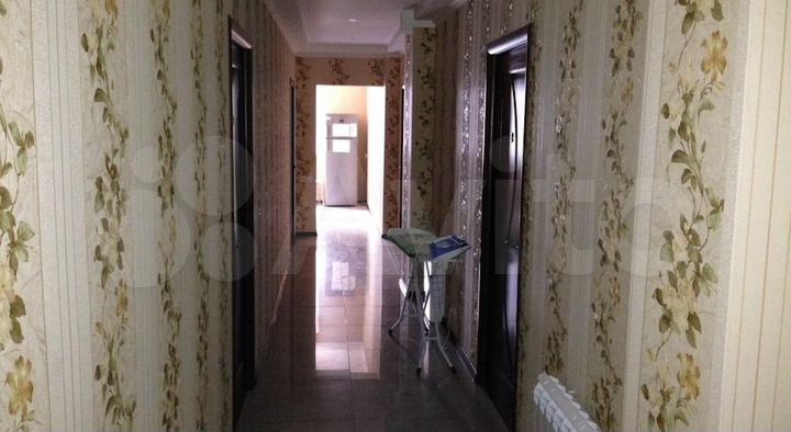 Комната 27 м² в 6-к., 3/4 эт.