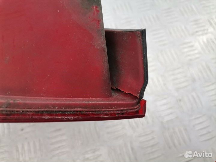 Фонарь задний для Volkswagen Golf 4 1J9945075M