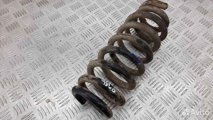 Пружина задняя Suzuki Grand Vitara