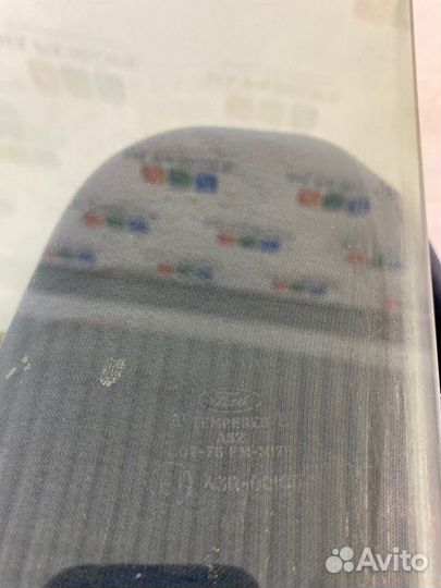 Стекло двери переднее правое Ford Explorer UN150