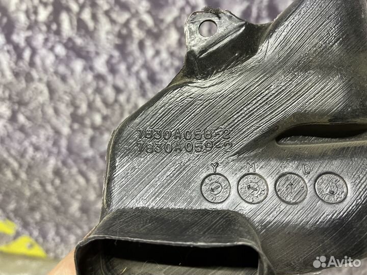 Воздуховод обогрева ног Mitsubishi Lancer X Лансер