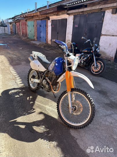 Suzuki djebel 250