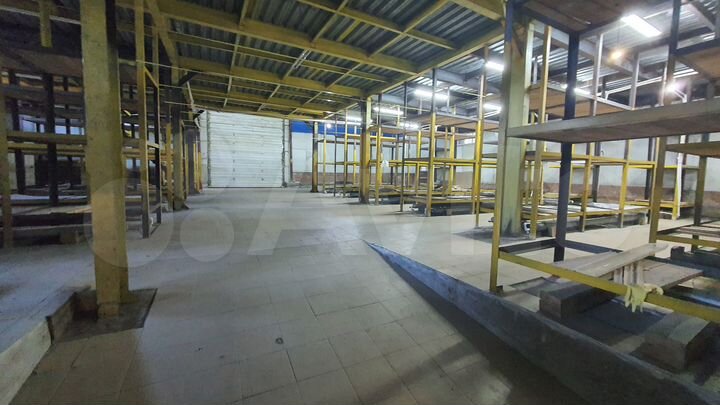 Склад, 1100 м²