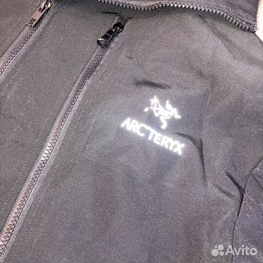 Ветровка arcteryx