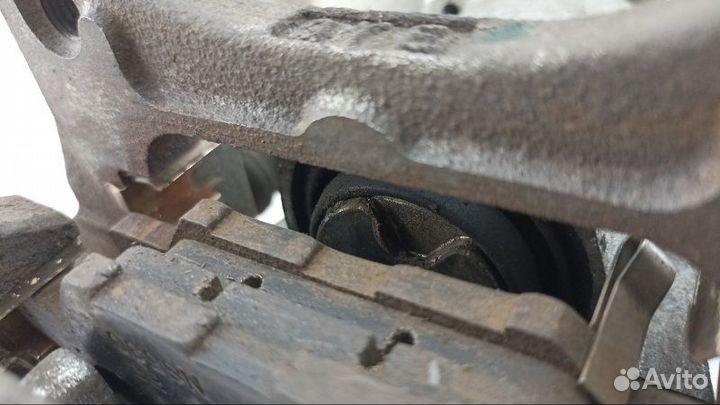 Суппорт задний правый Mazda 3 BM 2016