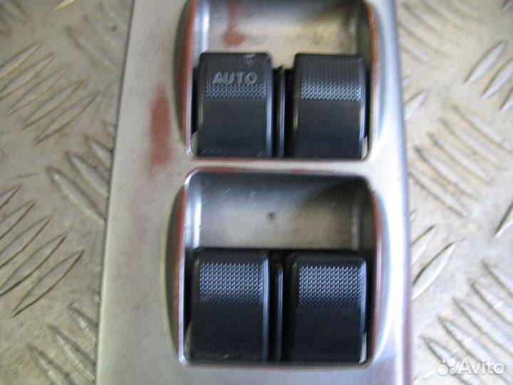 Блок управления стеклоподъёмников Mazda Protege 5