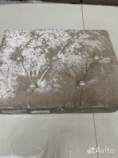 Скатерть 160*220 и 8салф с держателями в сундуке