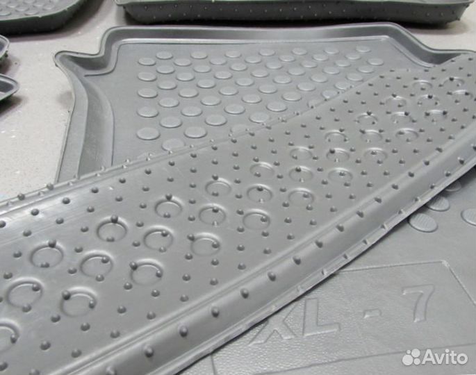 Коврики Suzuki Grand Vitara XL7 2001-2006