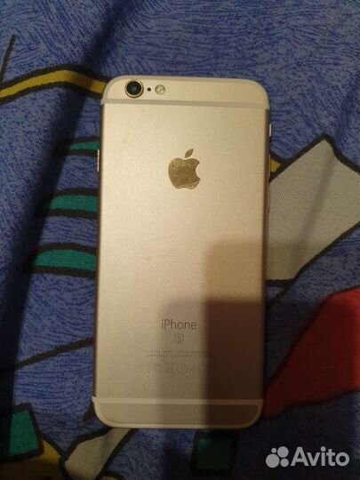 Телефон iPhone 6s