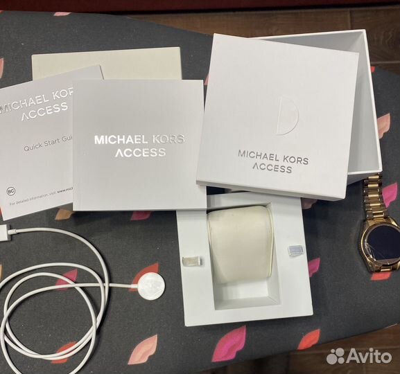 Часы michael kors smartwatch bradshaw