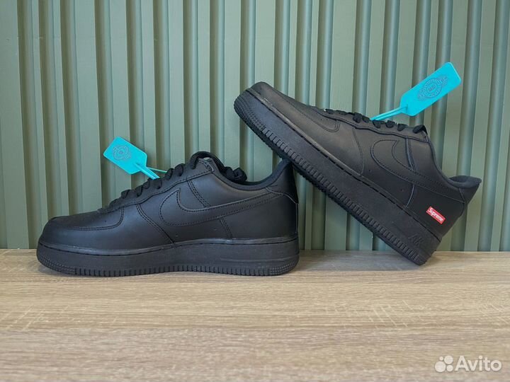 Nike Air Force 1 supreme black